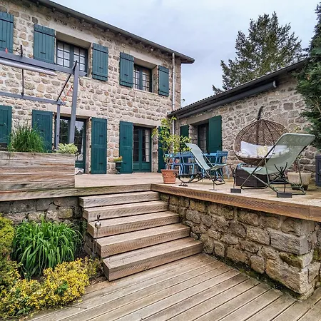 Ferme Avec Piscine Couverte Sur Grand Domaine - Fr-1-582-515 ベッド・アンド・ブレックファスト Saint-Romain-Lachalm