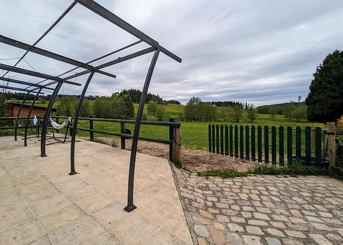 Ferme Avec Piscine Couverte Sur Grand Domaine - Fr-1-582-515 Bed & Breakfast